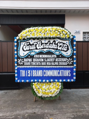 Papan Bunga Duka di Sekip Jaya